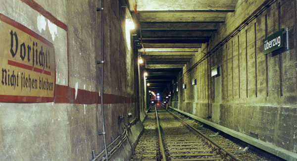 Uebergang / Passage in the underground