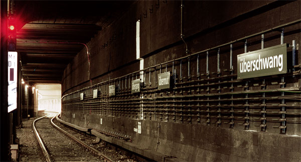 Uebergang / Passage in the underground